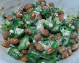 รูปขั้นตอนการทำที่ 2 ของ กระเจี๊ยบเขียวลวกกับนัตโตะ (Natto & Okra)