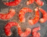 Foto del paso 2 de la receta: Arroz con carabineros y guanciale
