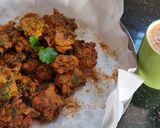 A picture of step 4 of Palak Gobi pakode.