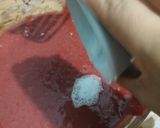 Foto langkah ke 7 dari resep Red Velvet Slice Cake.