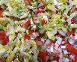 Foto del paso 2 de la receta: Cogollos de lechuga rellenos de atún y pimientos