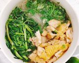 Hình bước làm 3 của món Miến gà, bún gà