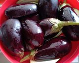 Foto del paso 1 de la receta: Berenjenas rellenas (para vegetarianos) 🍆😋