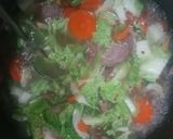 Foto langkah ke 4 dari resep Sup Daging Sayuran Simple.