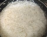 A picture of step 1 of Singaporean rice.