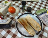 Foto del paso 1 de la receta Desayuno 1/2 queso 🆚 1/2 pechuga de pavo