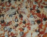 صورة لخطوة 5 من وصفة بيتزا بطريقتي اللذيذه 🍕♥️♥️