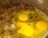 முட்டை பொரியல் ரெசிபி ஸ்டேப் 3 புகைப்படம்