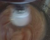Foto del paso 2 de la receta: Budín de yogurt de frutilla