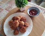 A picture of step 8 of Vermicelli potato chutney coins.