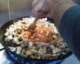 Foto del paso 2 de la receta Paella de magra con champiñones y espárragos Trigueros