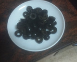 Foto del paso 2 de la receta: Pasta verde con salsa de aceitunas negras y jamón cocido