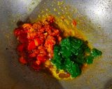 A picture of step 3 of Aloo palak.
