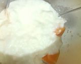 A picture of step 1 of Refreshing Creamy Cantaloupe Smoothie😍.
