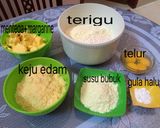 Foto langkah ke 1 dari resep Kastengel/Kue Kering Keju.