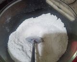 Foto langkah ke 2 dari resep Pancake Buah Naga.