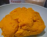 Foto langkah ke 1 dari resep Donat Jumbo Ubi dan Labu Kuning.