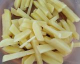 Foto langkah ke 2 dari resep Kentang goreng crispy.