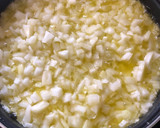 Foto del paso 1 de la receta: Tortilla de patatas con cebolla