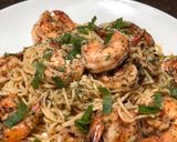 Foto langkah ke 7 dari resep Garlic Butter Shrimp Scampi with Pasta.