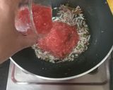 A picture of step 3 of Green peas masala.
