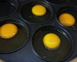 Foto langkah ke 1 dari resep Telur Ceplok Kuah Kecap Bombay.