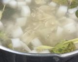 Foto langkah ke 4 dari resep Soto Ayam Lobak.