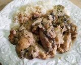 Foto del passaggio 15 della ricetta Pollo “alla crème” con funghi Portobello