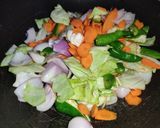 A picture of step 6 of Chinese rice with chicken Chilli.