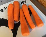 Une image de l'étape 1 de Carottes glacées et caramélisées aux câpres italiennes et oignon de roscoff.