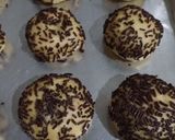 Foto langkah ke 4 dari resep Roti mamang topping meses.