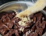 Foto langkah ke 5 dari resep Double Choco Nut Cookies.