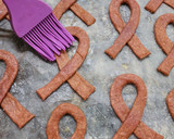 Foto del paso 7 de la receta: 🌷🩷 Crackers de remolacha y ajo 🩷 Lazo rosa, cocinando y concientizando 🩷🌷