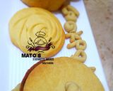 A picture of step 45 of Custard cookies cooking pots.