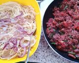 A picture of step 3 of Spaghetti bolognese.