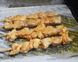 Foto del paso 4 de la receta Pinchos de pollo adobado al grill doble