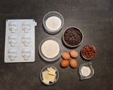 Une image de l'étape 1 de Têtes de mort choco-noisettes.