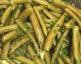 Une image de l'étape 2 de Les haricots verts sautés.