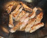 A picture of step 2 of Lomo Saltado with Broccoli and Red Bell Pepper.