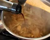 A picture of step 5 of Japanese Onion Soup 🥰.
