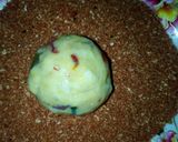 A picture of step 5 of Yam balls.