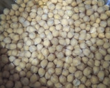Foto del paso 1 de la receta: Garbanzos guisados con crema de calabaza y yakiniku