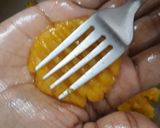 क्रनची मॅगो कुकीज (crunchy mango cookies recipe in marathi) रेसिपी स्टेप 4 फोटो 