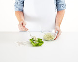 Foto del paso 2 de la receta: Helado de té matcha - Moldes de cactus | Lékué