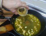 Foto del paso 7 de la receta: Almejas a la marinera