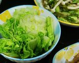 Hình bước làm 5 của món Cơm nhà với các món từ cá cơm và đậu rồng