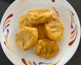 A picture of step 6 of Khambhati dabda bhajia.