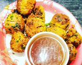A picture of step 5 of Methi pakora.