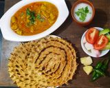 રાજસ્થાની ખોબા રોટી વિથ ગટ્ટા કરી (Rajasthani Khoba Roti Gatta Curry Recipe In Gujarati) રેસીપી સ્ટેપ7ફોટો