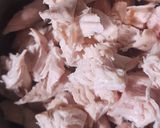 A picture of step 3 of Chicken Spring Roll.